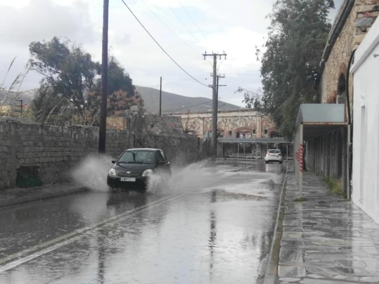 Οι βροχοπτώσεις επιβεβαιώνουν την ανησυχία μαθητών 