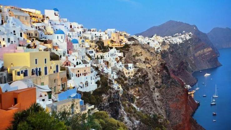 Ο Νέος με όραμα ήθος και σεβασμό στις αξίες