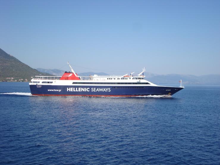 Διαμαρτυρία από Δημάρχους των Κυκλάδων για την αποδρομολόγηση του ΑΡΤΕΜΙΣ