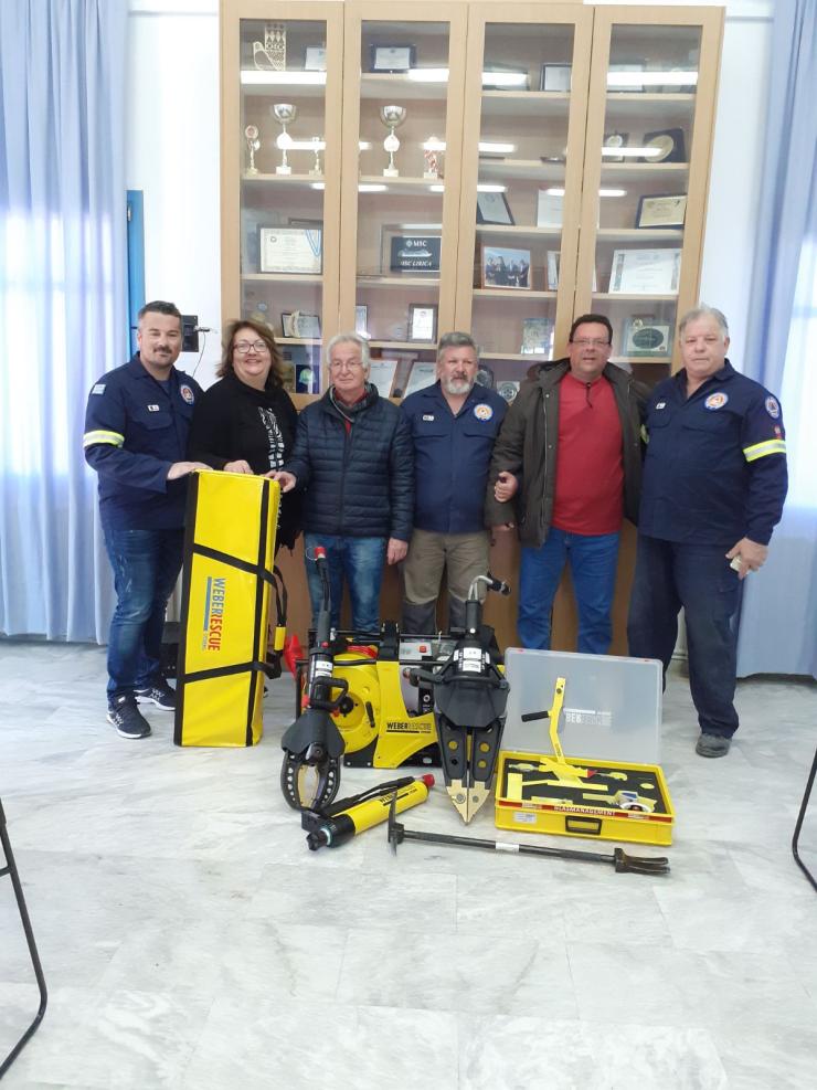 Ενισχύεται με εξοπλισμό η Ομάδα Εθελοντών Διασωστών Μήλου