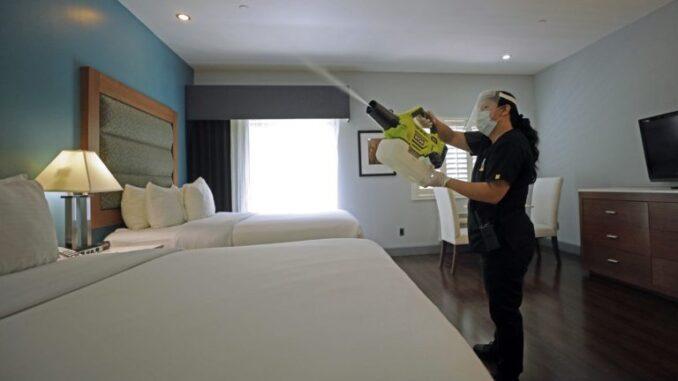 “Πονοκέφαλος” τα δωμάτια καραντίνας 