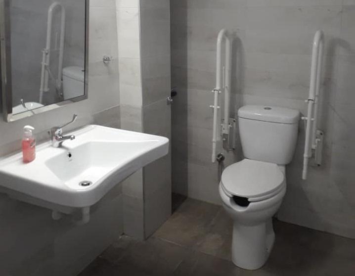 Tουαλέτα για το Ειδικό Νηπιαγωγείο Ερμούπολης