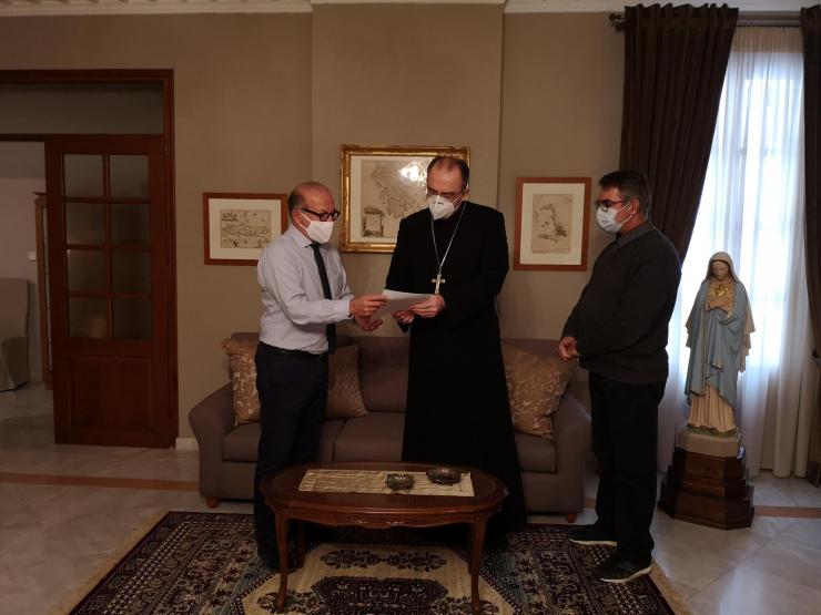 Στον Καθολικό Επίσκοπο Σύρου ο Αντιπεριφερειάρχης Κυκλάδων