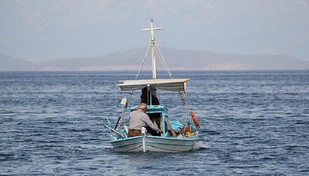 Επιστολή Ευάγγελου Βαμβακάρη στον Πρωθυπουργό για κορωνοϊό, αλιεία και Κ.Υ. Μήλου