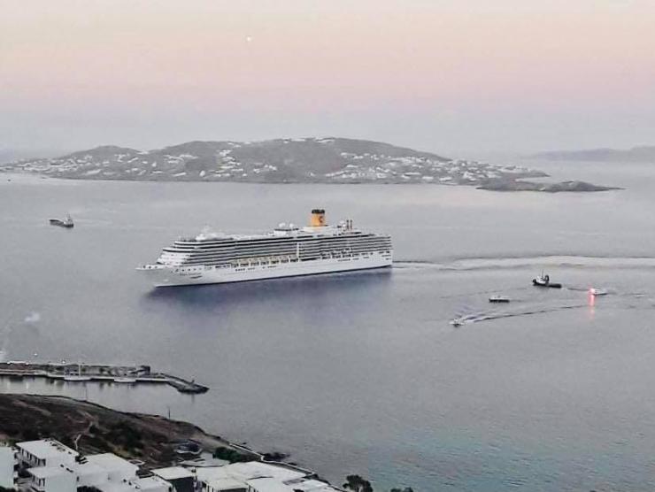 To COSTA LUMINOZA άνοιξε τον φετινό κύκλο της κρουαζιέρας στη Μύκονο