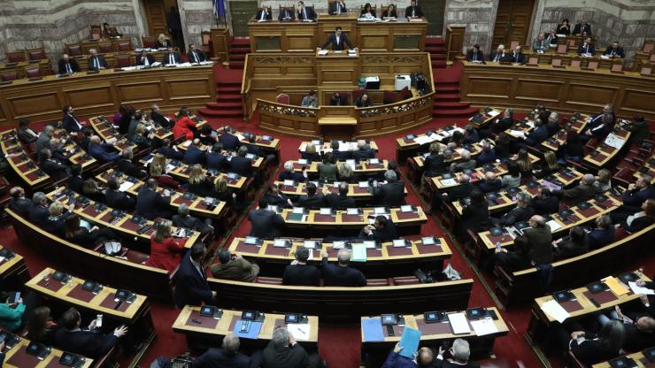 Ερώτηση της Κοινοβουλευτικής Ομάδας του ΚΚΕ για τις συγχωνεύσεις τμημάτων στην Πάρο 