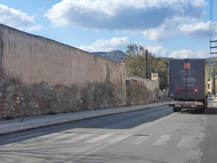 Ζητούν ασφάλεια για πεζούς και μαθητές 