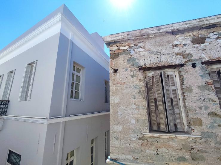 Κτιριακό Ερμούπολης: Καταγραφή, μέτρα και αναγέννηση 