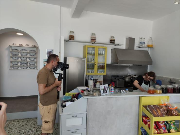 Η Τήνος "αποκαλύπτεται" στην ιταλική τηλεόραση RAI