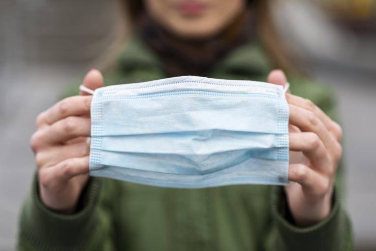 Προτροπή Ιατρικού Συλλόγου Κυκλάδων για χρήση μάσκας 