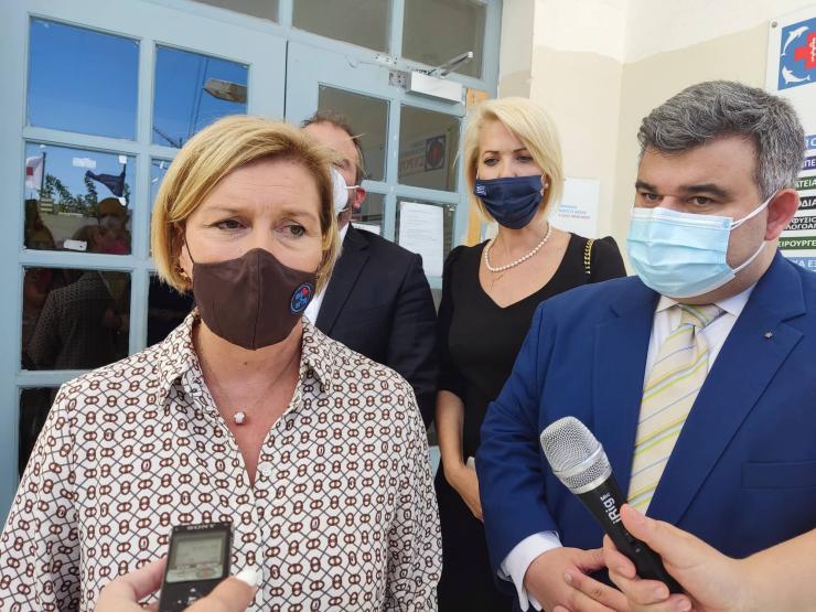 Υπουργική επίσκεψη “αστραπή” παρά τα προβλήματα 