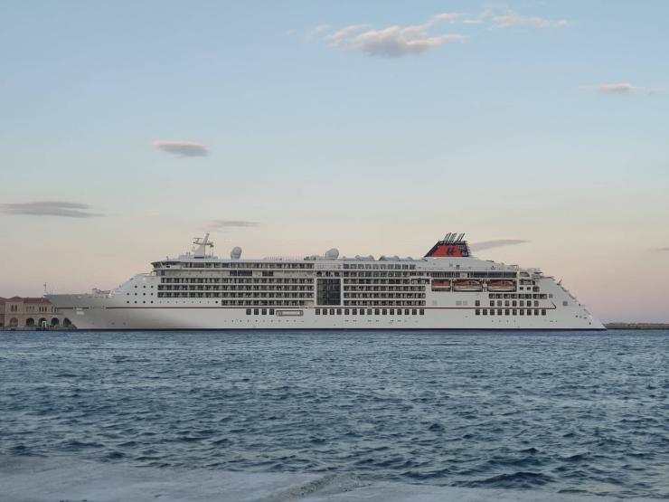 Άφιξη κρουαζιερόπλοιου με “σβηστή” πόλη 