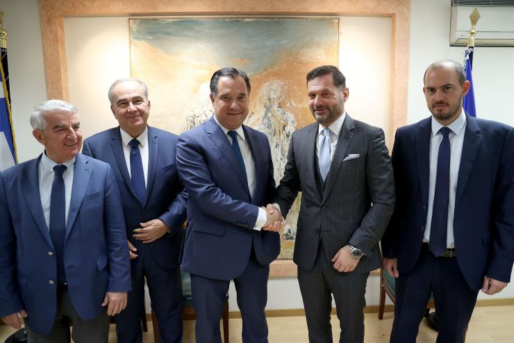 Υπεγράφη η συμφωνία εξυγίανσης – μεταβίβασης επιχείρησης των Ναυπηγείων Ελευσίνας 