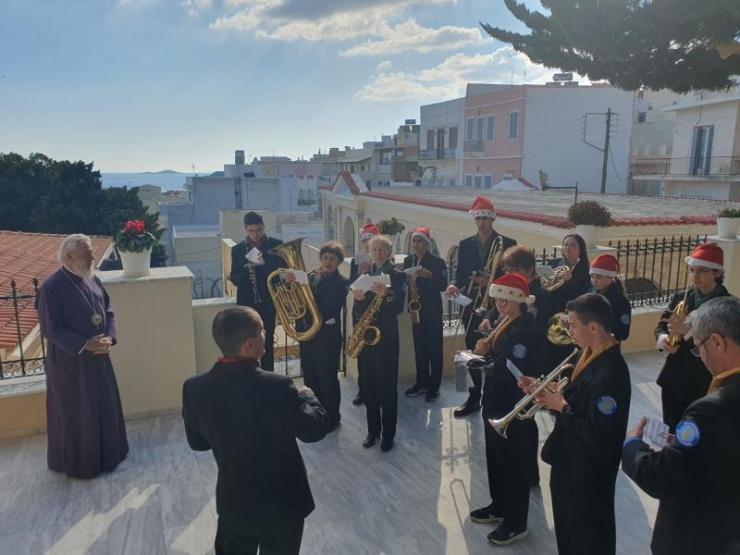 Η πρωτεύουσα των Κυκλάδων στο “ρυθμό” των Χριστουγέννων 