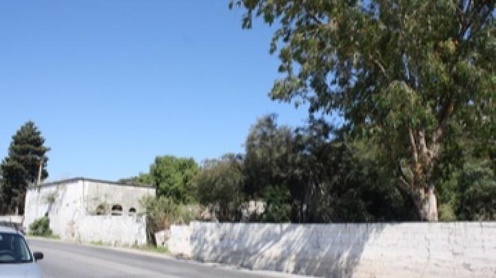 Αναμένεται η παραχώρηση της Βάρης και του Καλαμώνα