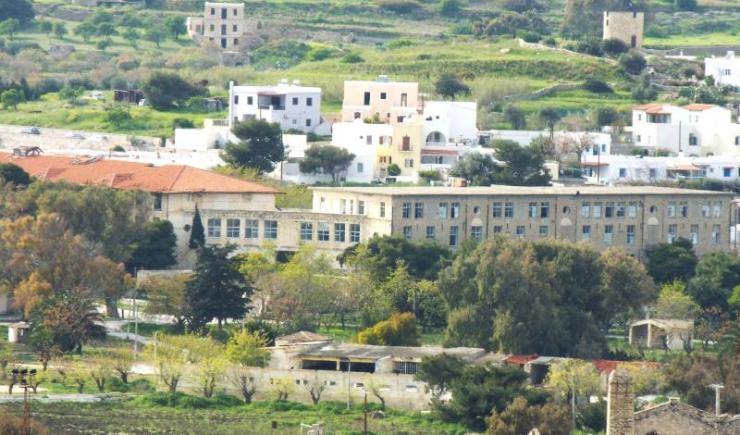 Άμεσα εργοτάξιο στο στρατόπεδο Σύρου