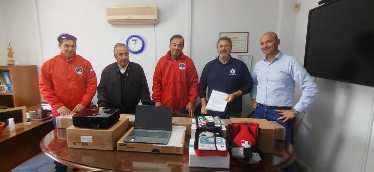 ΕΟΔ Κυκλάδων: Ενισχύεται σε εξοπλισμό μέσω δωρεάς από τη ΔΕΥΑ Πάρου