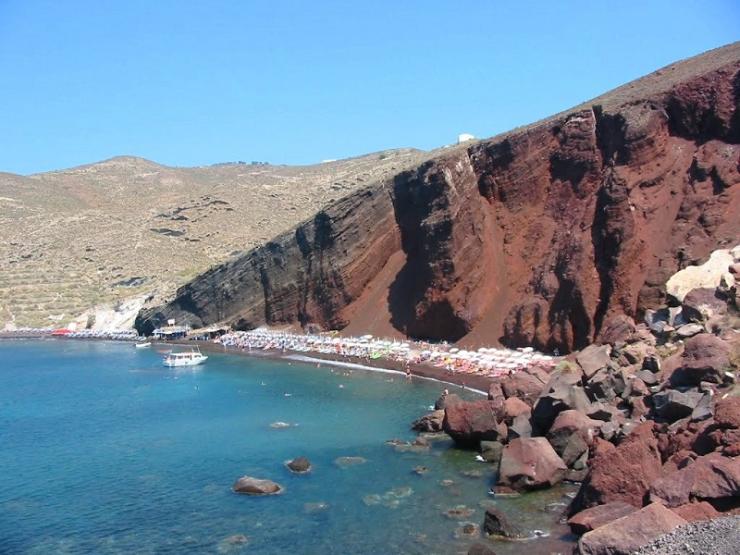 Σαντορίνη: Τραυματίστηκαν δύο επιβάτες σε σκάφος στην Κόκκινη παραλία