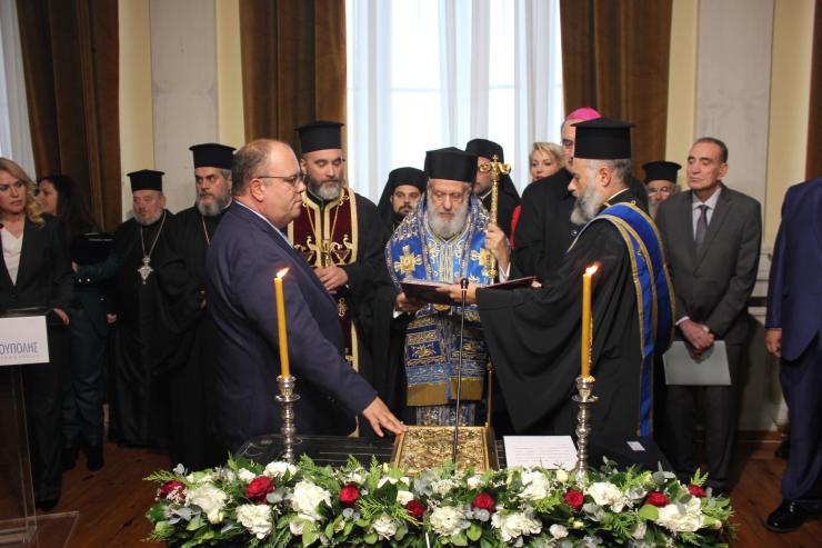 “Η Σύρος μπορεί να κοιτάξει κατάματα το μέλλον” 