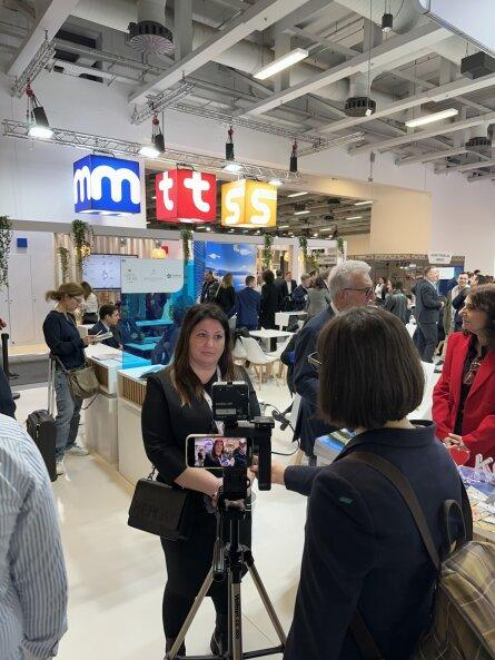 H Σύρος παρούσα στην ΙΤΒ του Βερολίνου - Η Χρηστιάννα Πάπιτση στο δίκτυο Deutsche Welle