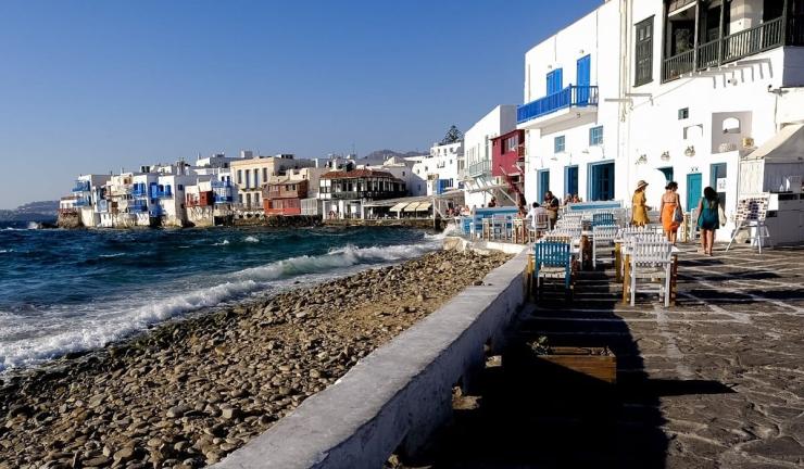 Μύκονος: Νέες συλλήψεις για παραβάσεις, ναρκωτικά και υποκλοπή μεταφορικού έργου