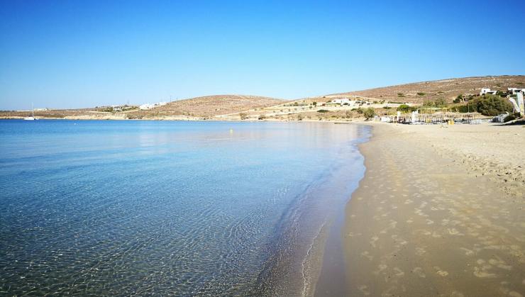 Νέα Αριστερά Κυκλάδων: Παρέμβαση για τοποθέτηση πλωτής εξέδρας στο Μαρτσέλο της Παροικίας