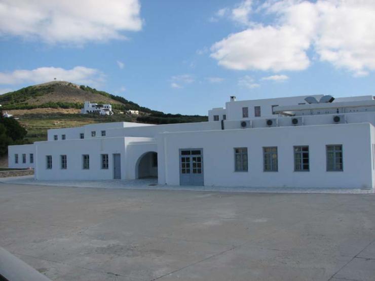 Λαϊκή Συσπείρωση Πάρου: Οι "άριστοι" του Υπ. Παιδείας, ο "κόφτης" και οι συνέπειες στο ΕΠΑΛ