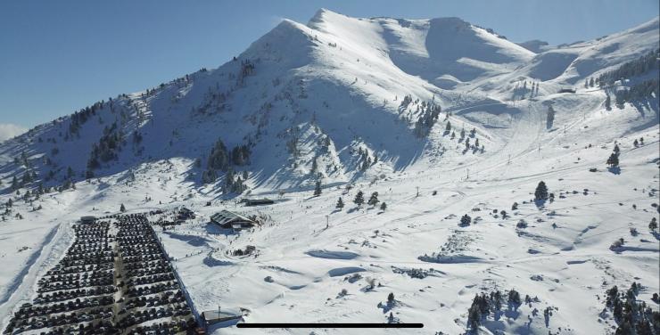 Καλάβρυτα: Άνοιξε ο δρόμος προς το xιονοδρομικό