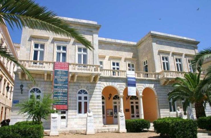 Δημοτική Βιβλιοθήκη Σύρου: Παρουσίαση παραμυθιού "Φτιάχνω έναν πύργο"