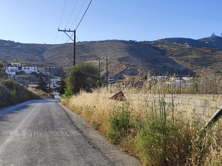 “Πνίγεται” στα ξερά χόρτα 