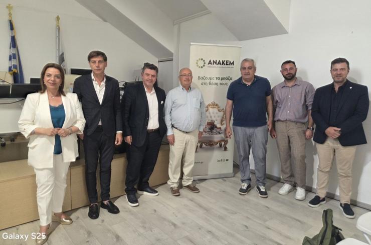 Σαντορίνη: Πραγματοποιήθηκε ημερίδα για την ορθή διαχείριση των αποβλήτων εκσκαφών