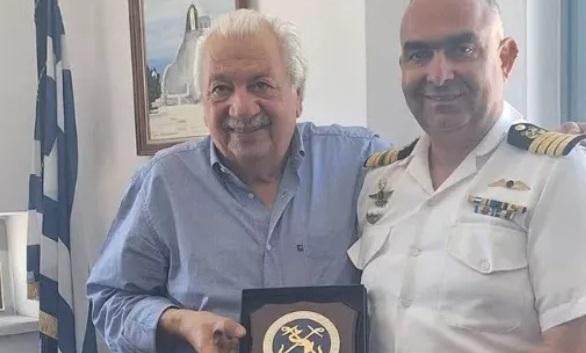 Μύκονος: Αποχαιρετιστήρια επίσκεψη του λιμενάρχη στον πρόεδρο του Λιμενικού Ταμείου