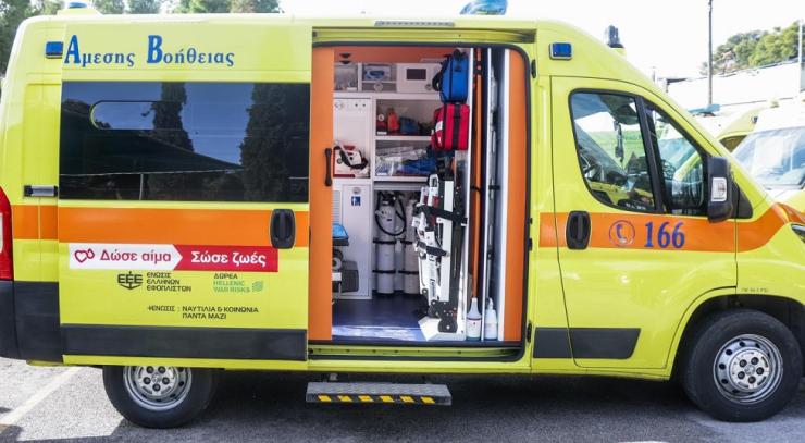 Σύρος: Τραυματισμός 15χρονου λουόμενου στην Αζόλιμνο 