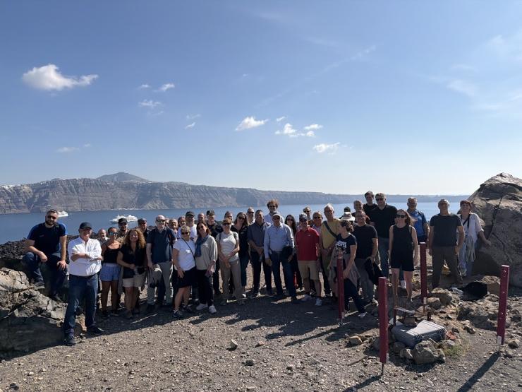 Σαντορίνη: Επιστημονικά συμπεράσματα στην 59η Γενική Συνάντηση των EuroGeoSurveys