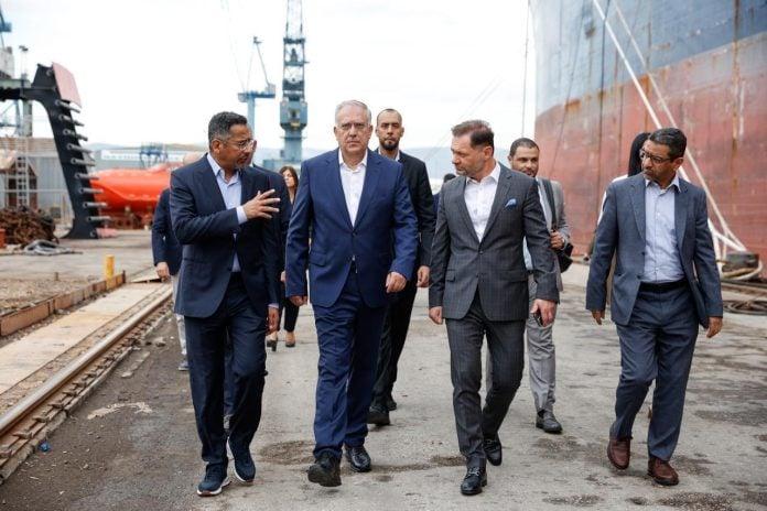 Συνάντηση του υπουργού Ανάπτυξης με τον υπουργό Βιομηχανίας της Σ. Αραβίας και επίσκεψη στα ναυπηγεία Ελευσίνας