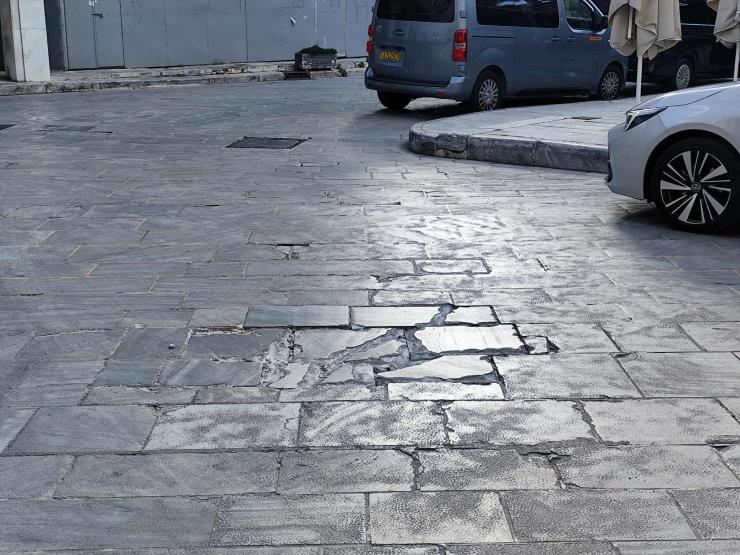  Η αποκατάσταση άντεξε λίγες εβδομάδες 