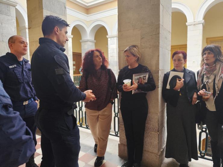 Προτείνει ενοχή χωρίς ελαφρυντικά για τη δολοφονία της Γαρυφαλλιάς 