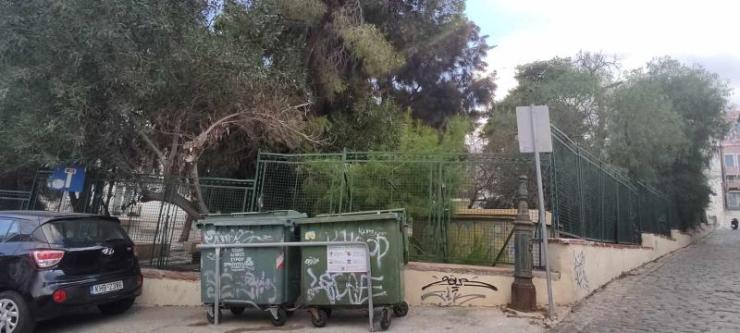 “Κουμπαράς” για συντηρήσεις σε δημοτικά κηπάρια της Ερμούπολης 