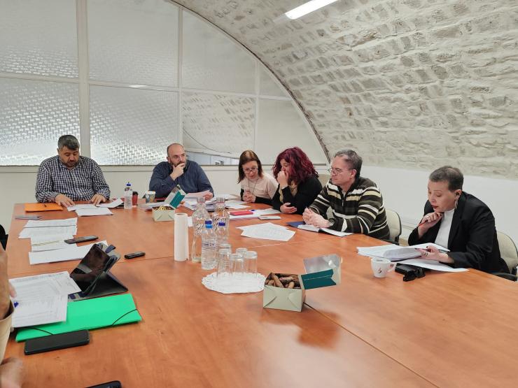 “Πυξίδα” η βελτίωση λιμενικών και παραλιακών εγκαταστάσεων για τη Σύρο