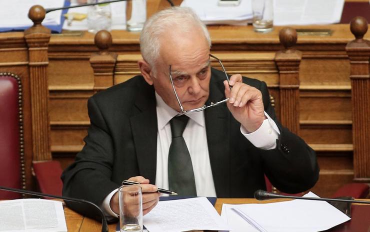 Έφυγε από τη ζωή ο συνταγματολόγος και πρώην υπουργός Αντώνης Μανιτάκης