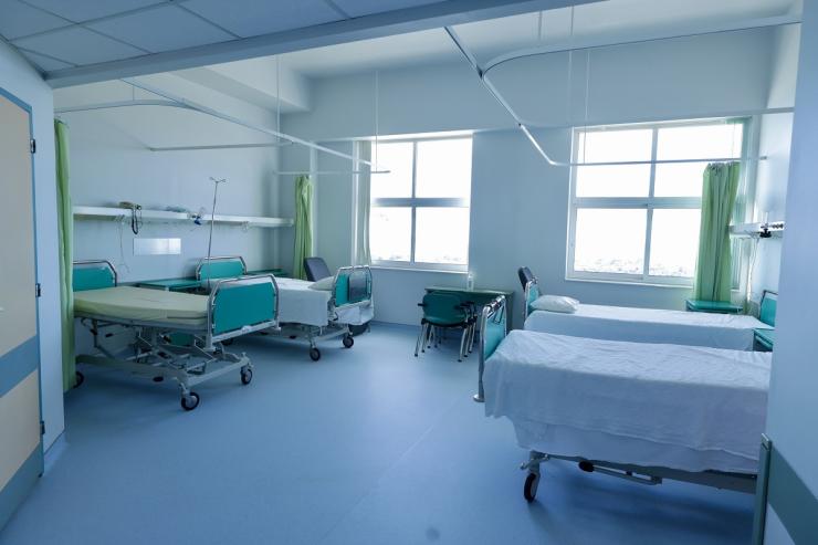 ΠΟΕΔΗΝ: Κερδίζει τη ζωή της η 5χρονη που έπεσε στο συντριβάνι