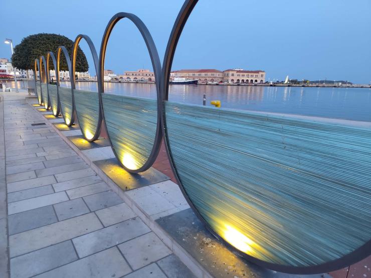 Παραπέμπει σε υποβαθμισμένη εικόνα 