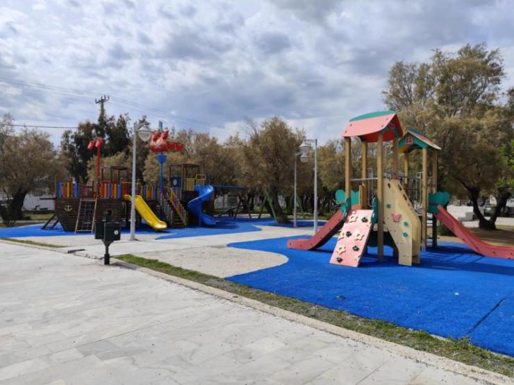 Πιστοποιήσεις για τρεις παιδικές χαρές της Σύρου 