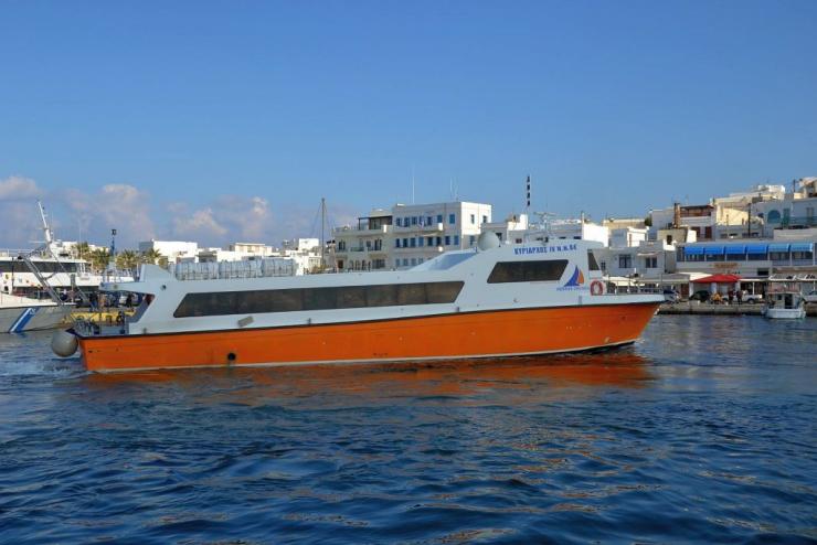 Διακομιδές ασθενών προς Σύρο και Σαντορίνη