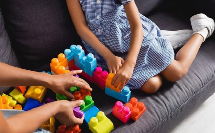 Στις 24/4 θα ανοίξει το πρόγραμμα «Νταντάδες της γειτονιάς»