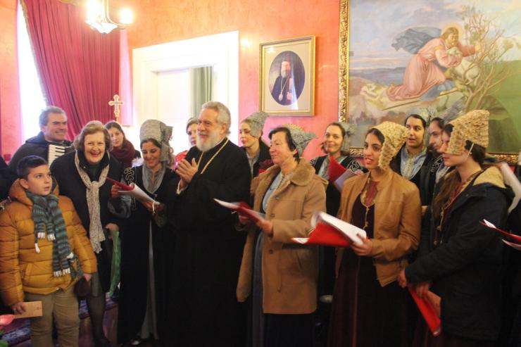 Το Λύκειο Ελληνίδων Σύρου αποχαιρέτησε μελωδικά το 2015