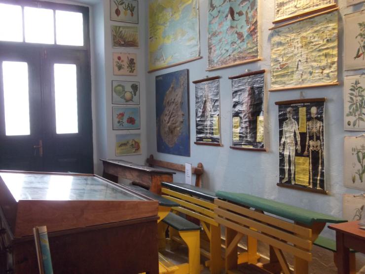 Η ιστορική διάσταση της Παριανής σχολικής ζωής 