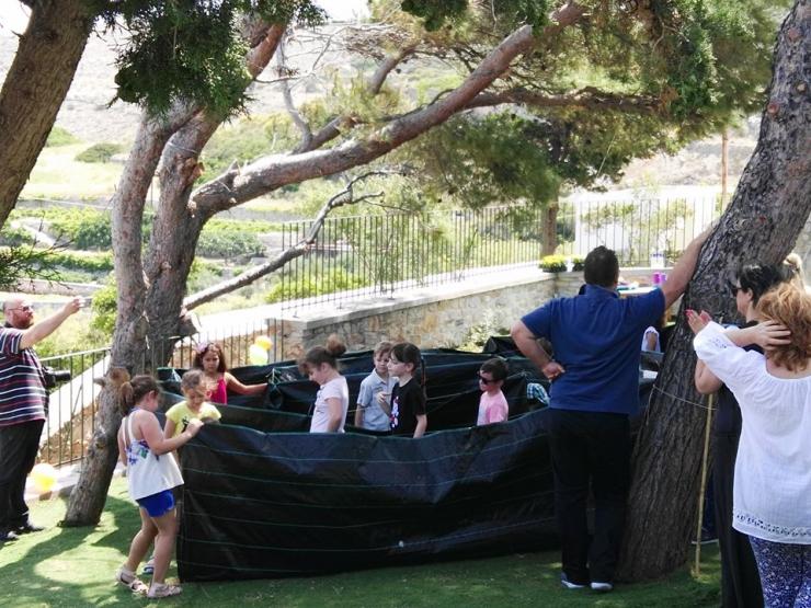 Ολόκληρη η μυθολογία στην «παλάμη» τους