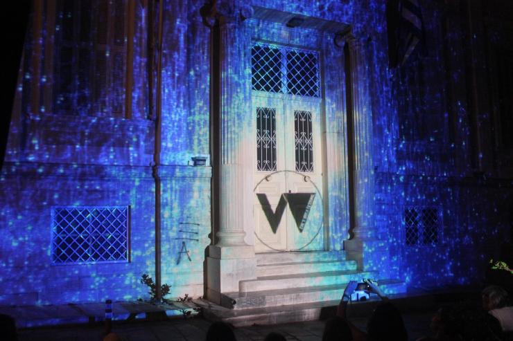 Ένα μαγικό σκηνικό στην Ερμούπολη