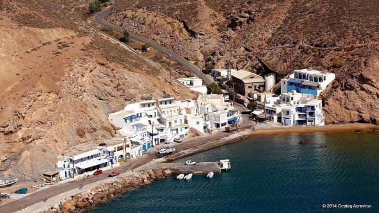 Τα πρώτα έργα των νησιών των Κυκλάδων